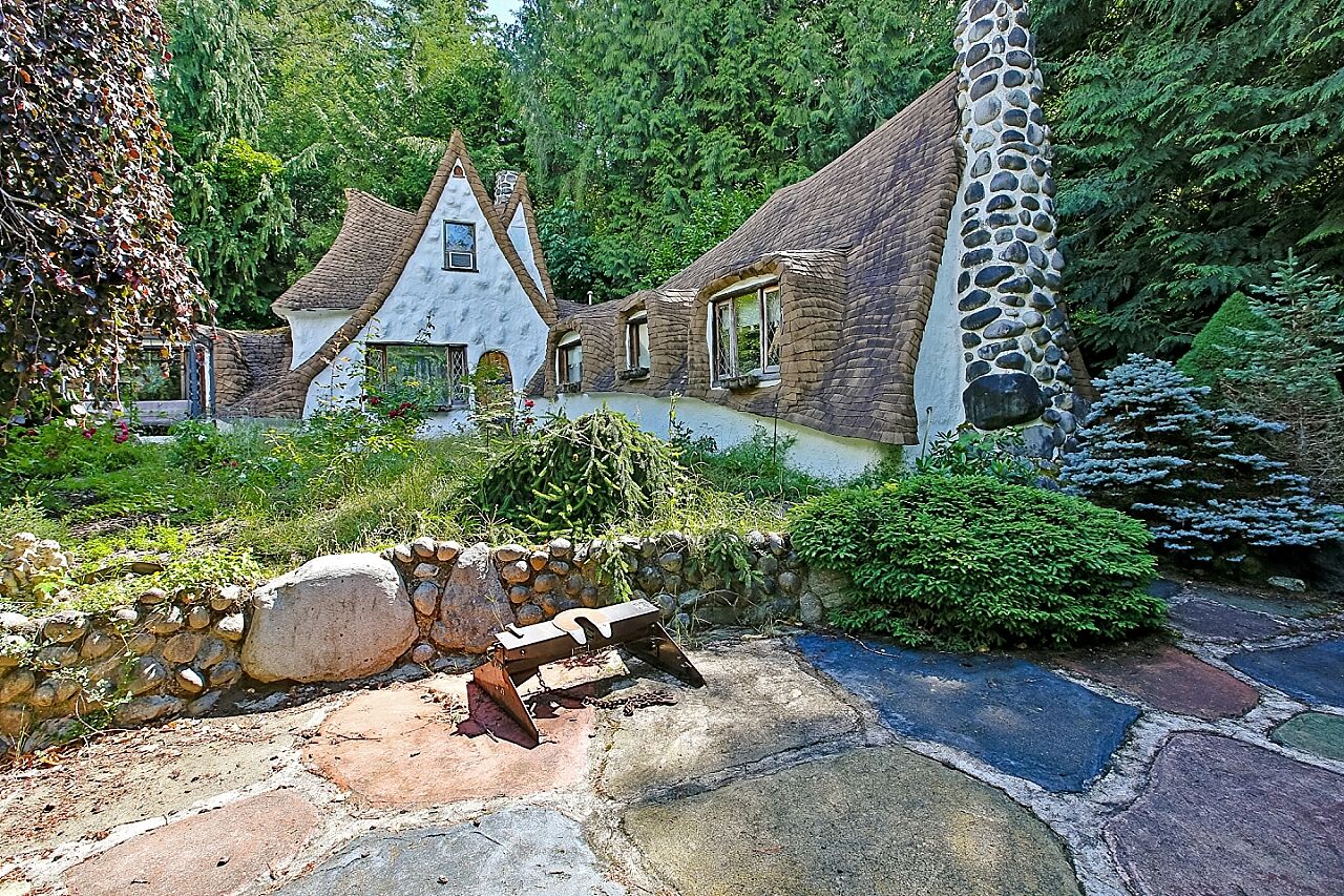 For sale 'Snow White's cottage' in Kitsap County KOMO