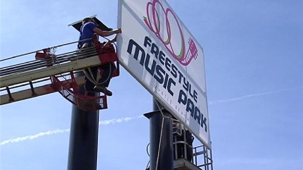 Freestyle Music Park sign goes up | WPDE