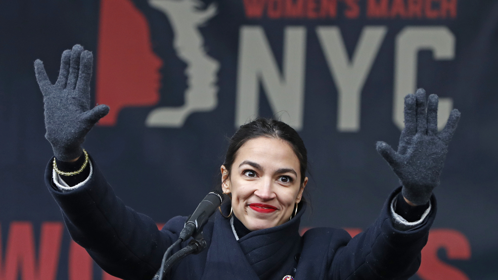 Congress Green New Deal AOC NY rally podium AP196.jpg