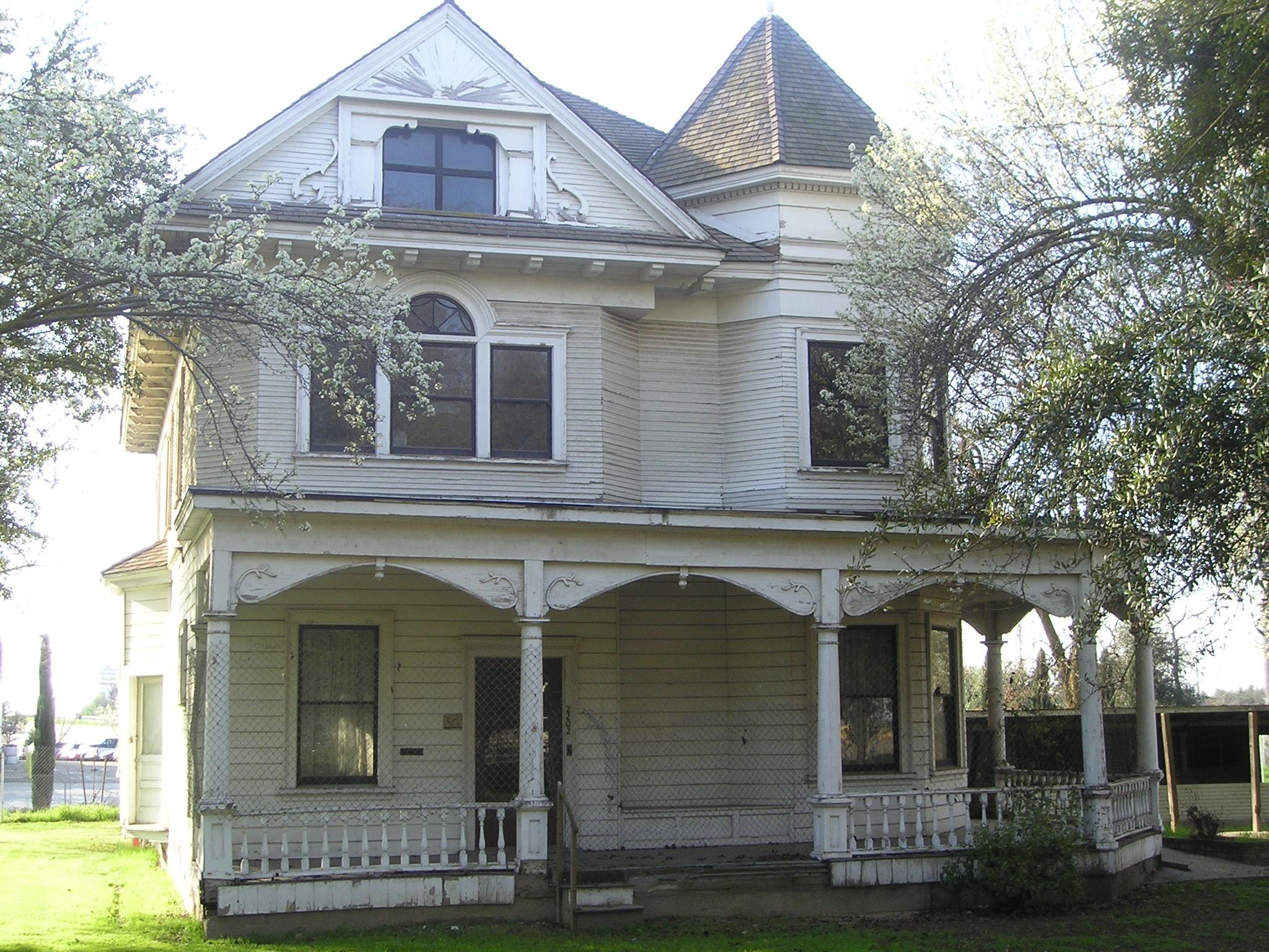 Summer History Tours At Pioneer Village In Selma Kbak