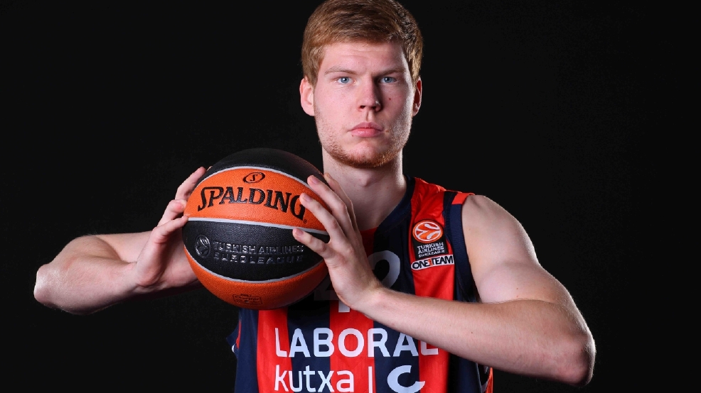 Watch: Spurs' Prospect Davis Bertans With The Amazing Block And Put ...