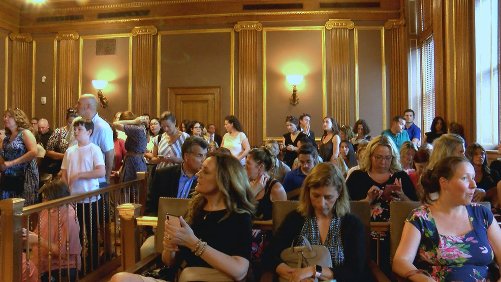 Parents sue after New York nixes religious vaccine exemption