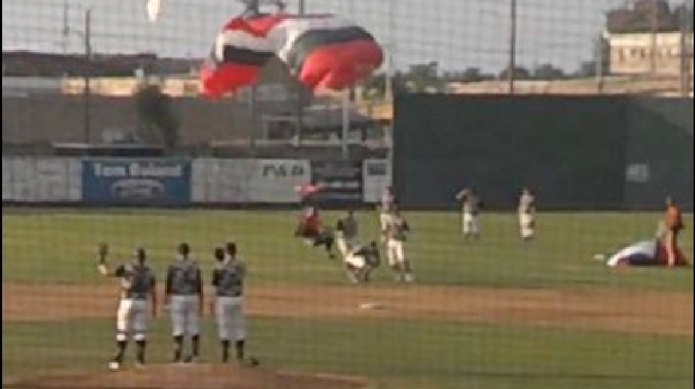 130729_parachute.jpg