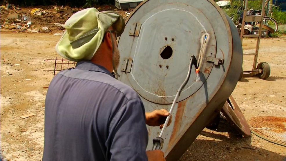 Carolina Moment The Junk Artist Wlos