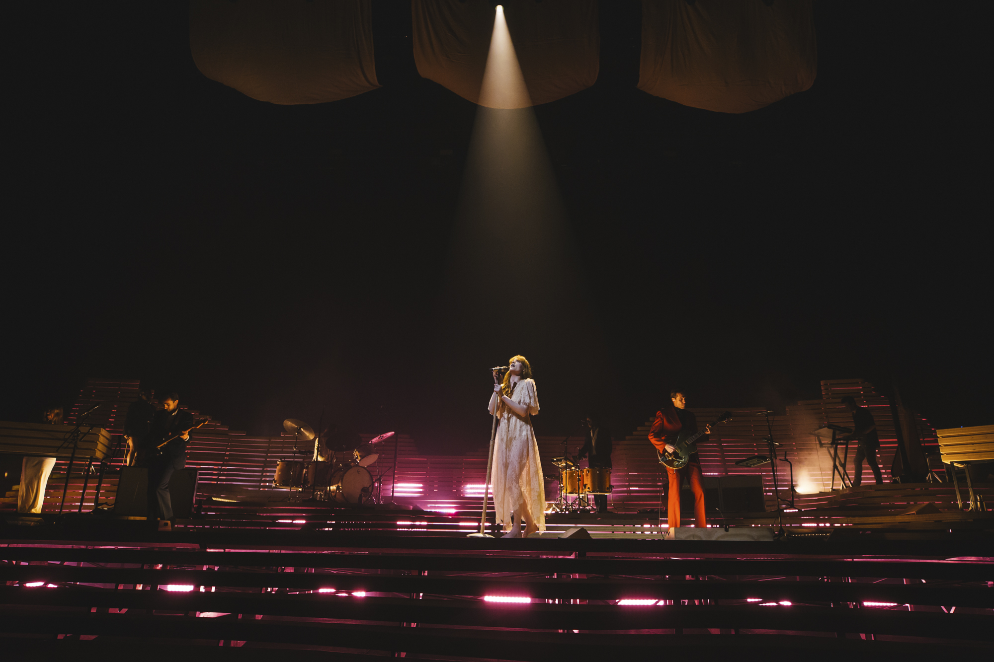 Photos Florence and the Machine kicks off the 'High as Hope' tour in