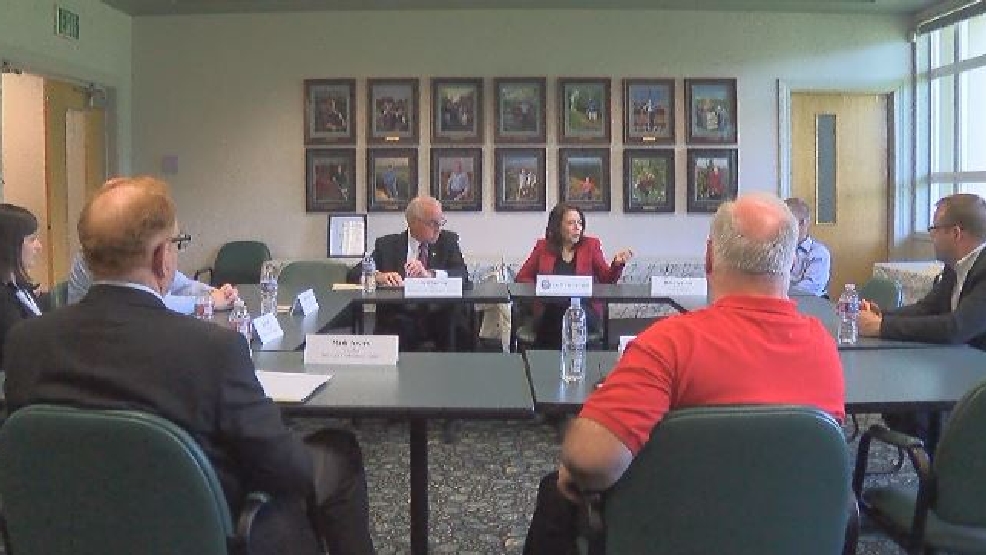 Senator Cantwell Hosts Yakima Meeting Addressing Agriculture Trade Senator Cantwell Hosts Yakima Meeting Addressing Agriculture Trade Concerns