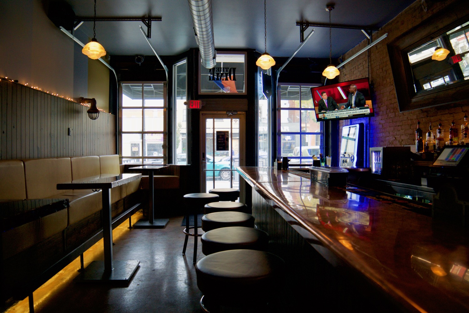 The Dime On Short Vine Is A Preeminent Neighborhood Bar Cincinnati