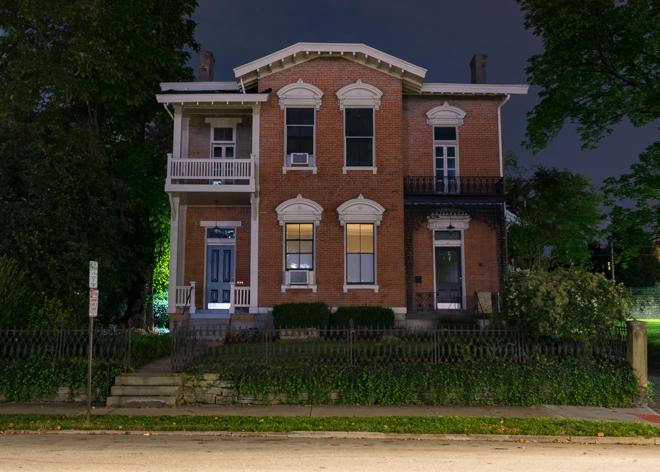 Now's the Perfect Time to Walk Covington's Riverside Drive Cincinnati