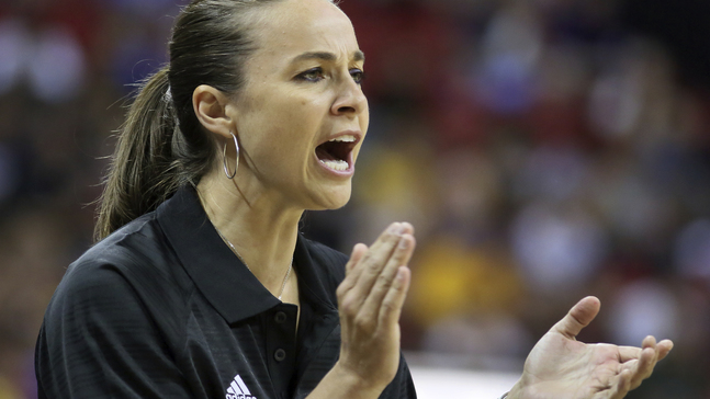 Warriors' Kerr glad Becky Hammon getting noticed for coaching opportunity