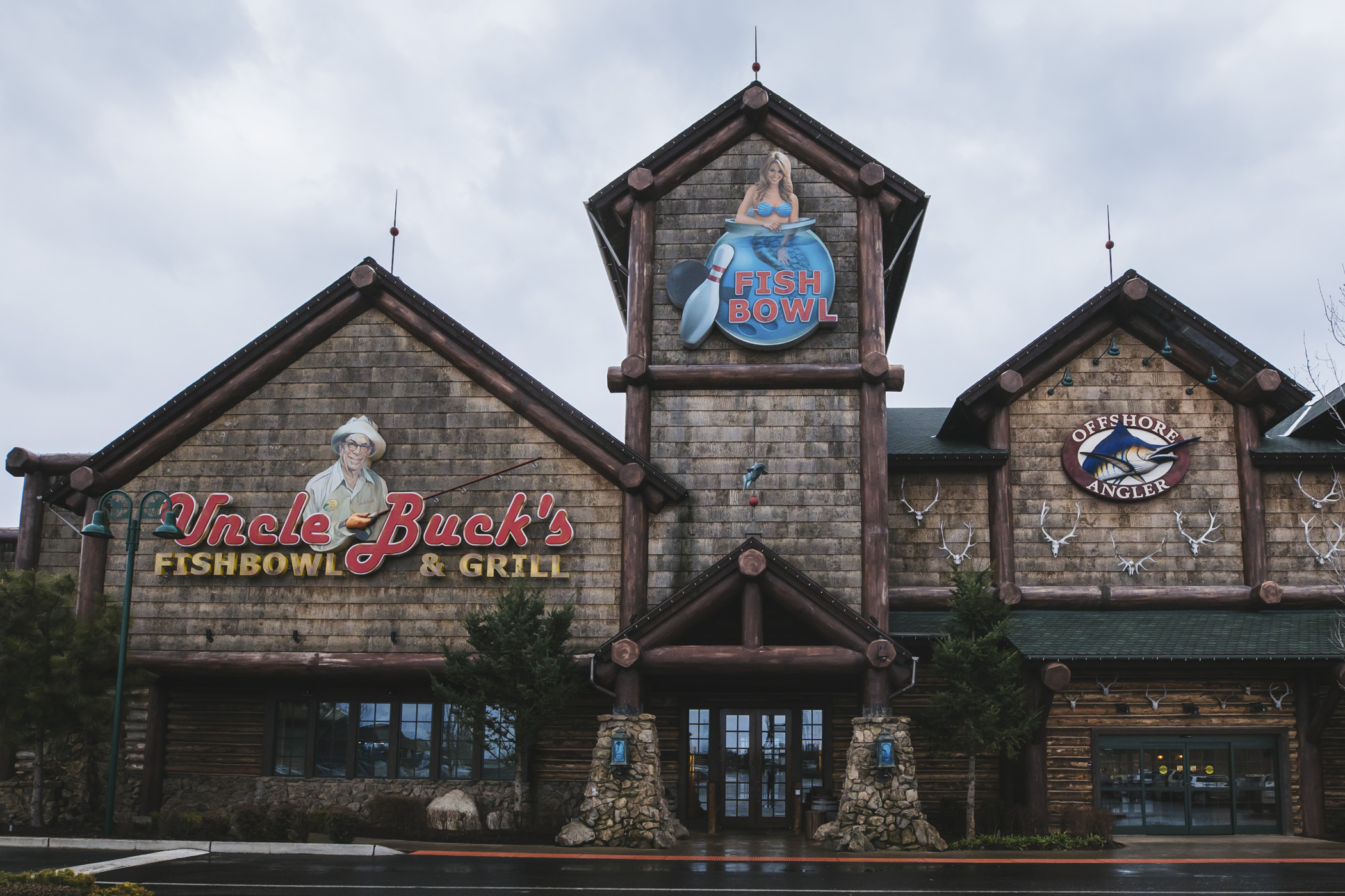 Photos Oceanthemed restaurant & bowling alley is an absolute