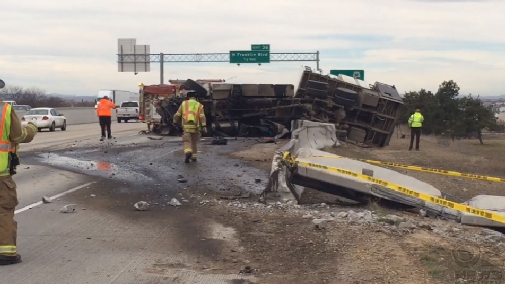 Multiple vehicle crash, including semi, reported on I84 in Nampa KBOI