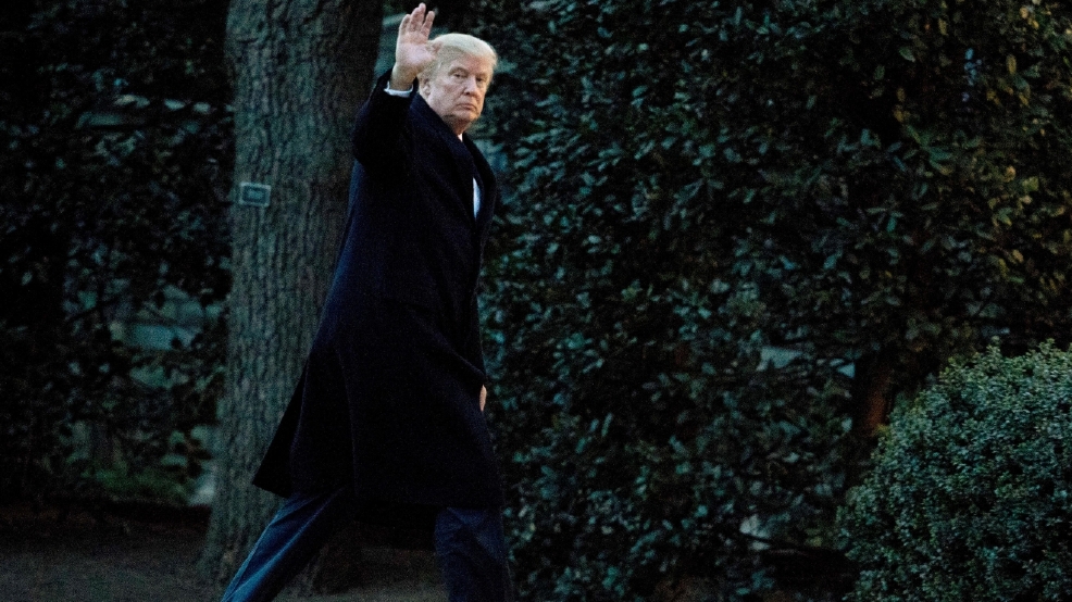 Trump Trump hand wave White House (wire tap claim drama).jpg