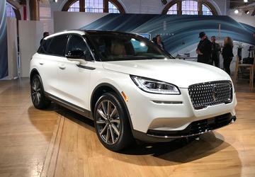 2019 New York Auto Show: Lincoln adds another star to its lineup